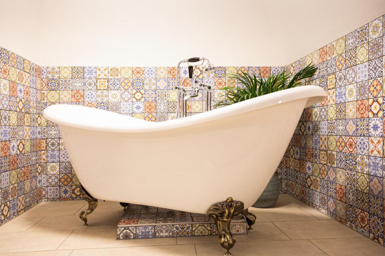 Boutique Hotel เอนเคาเซิน ภายนอก รูปภาพ